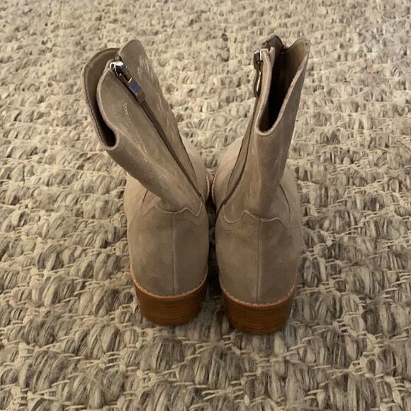 Anthropologie Silent D Zofie Suede Western Ankle Boot in Beige US 7 - Picture 5 of 10